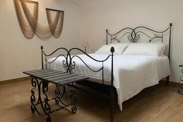 膳宿费 Comforthouse Ladispoli