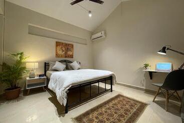 پانسیون Nomadgao Vila Nova   Comfort, Great Views, Fast Wifi & Interesting People