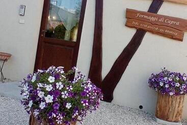 בית מלון כפרי Agriturismo Nonnu Lui`