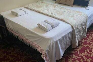 Пансион A Peaceful Room In Queens