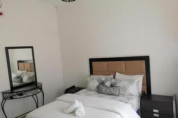 Пансион Franchise Benoni Guest House