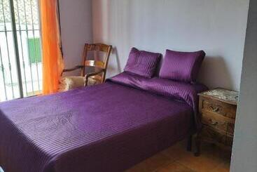 مبيت وإفطار Casa En Zuheros 4 A 5 Personas