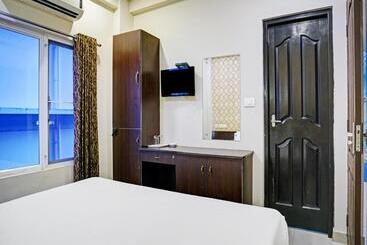 Отель Galaxy Inn