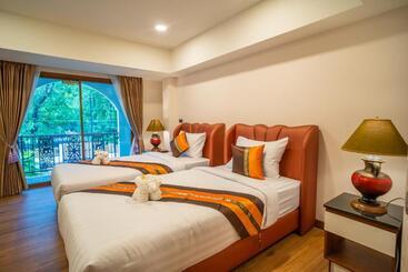 Siri Nakornpink Chiang Mai Hotel Sha Plus
