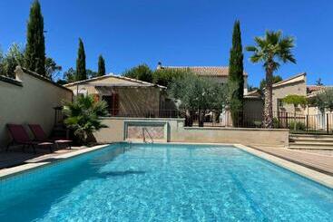 민박 Les Célestins   Studios Indépendants