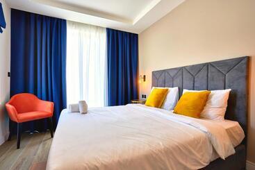 تختخواب و صبحانه Cinematique