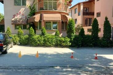 بنسيون къща за гости хриси