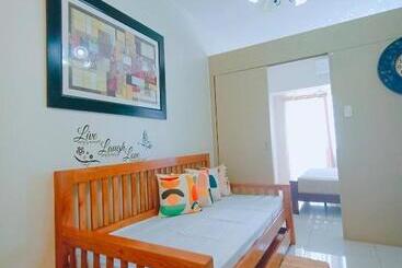 هتل آپارتمان Rustic Taal View With Balcony