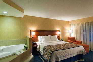 فندق Courtyard Hartford Farmington