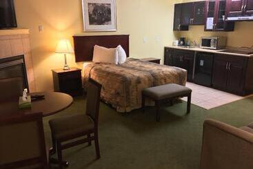 فندق Nova Inn Inuvik