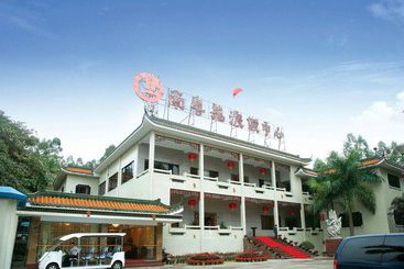 Отель Nyy Holiday