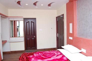 ホテル Sarkarpalace