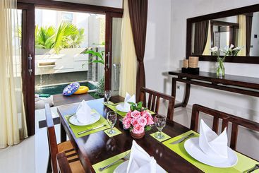 فندق Uppala Villa Seminyak