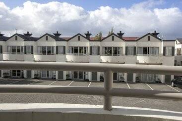 مُتل Cornwall Motor Lodge