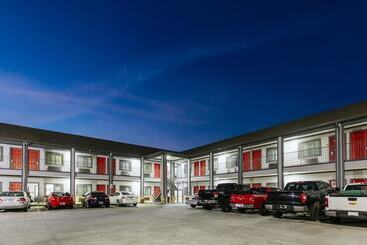 מוטל Palace Inn And Suites Baytown