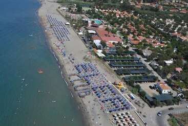 منتجع Villaggio Turistico Elea