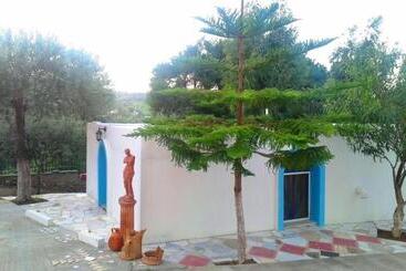 公寓式酒店  Villa Agnanti Boutique