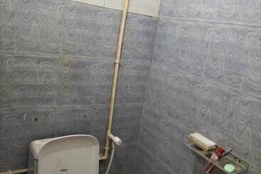 فندق Oyo 87980 Rao