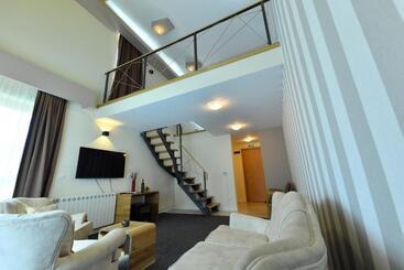 هتل Villa Luxury Rooms   Wine Resort