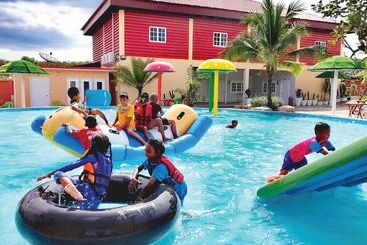Trang Villa Hotel And Water Park