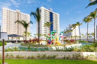 בית מלון כפרי Salinas Exclusive Resort