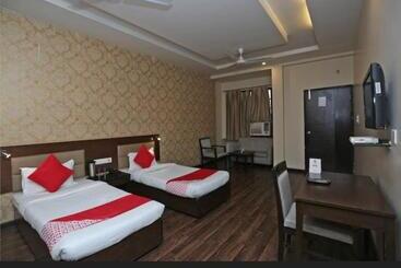 ホテル Fabexpress The Mansion