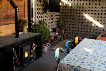 تختخواب و صبحانه Refugio Padma