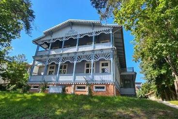 هتل آپارتمان Villa Loebel 1881