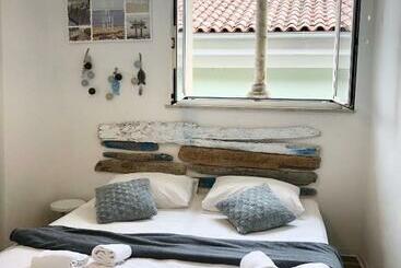 هاستل Old Court Koper