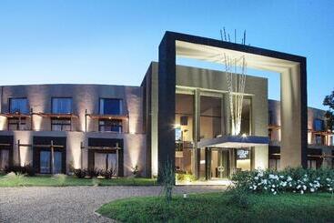 ホテル Dazzler By Wyndham Campana