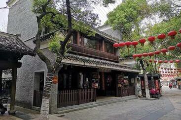 هتل Hanting  Nanchang Bayi Square