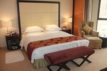 בית מלון כפרי Ramada Plaza Weifang