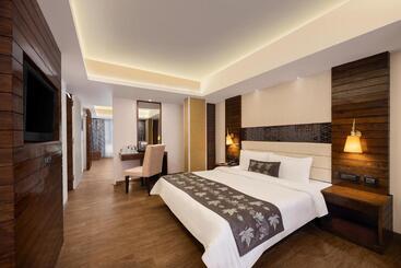 Hotel Golden Tulip Srinagar