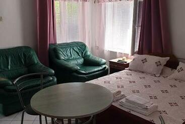 Пансион маркела езерец стая за двама