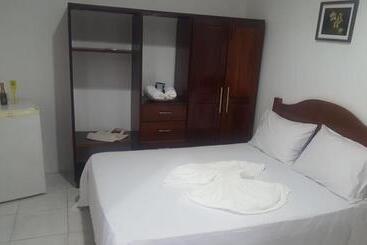 פנסיון Pousada Santos