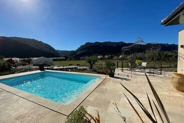 ベッドアンドブレックファースト Domaine Mas Terra