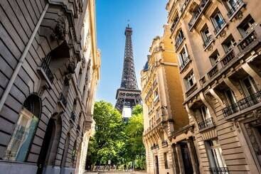 Staycity Aparthotels Paris La Defense