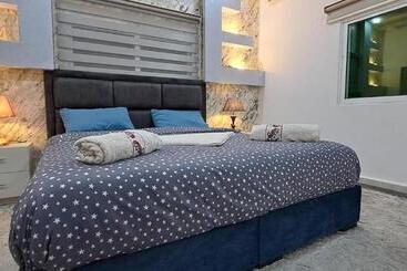 پانسیون Hadrian S Arch