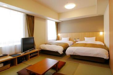 هتل Dormy Inn Kumamoto Natural Hot Spring