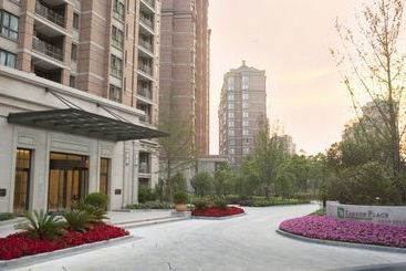 호텔 Lanson Place Jin Qiao Serviced