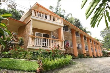 هتل Pacific Gardens