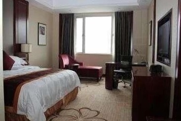 בית מלון כפרי Ramada Plaza Shaoguan City Centre