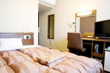 فندق Route Inn Nanao Ekihigashi