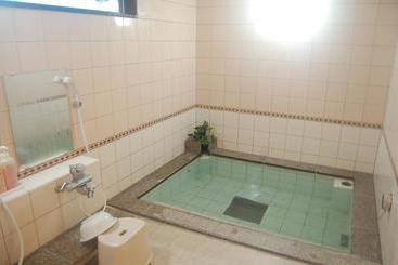 هتل Route Inn Nagaoka Ekimae