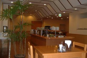 هتل Route Inn Nagaoka Ekimae