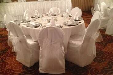 בית מלון כפרי Tropical Inn  North Battleford