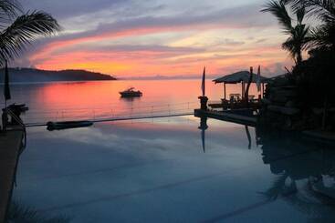 Nirvana Resort Puerto Galera