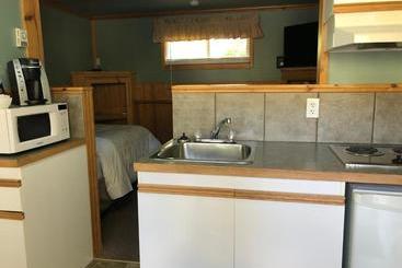 Piccadilly Motel