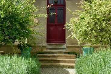 تختخواب و صبحانه La Villa De Chinon
