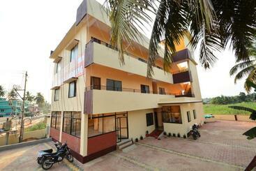 호텔 Sri Sigandureshwari Boarding And Lodging